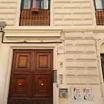 La Casetta Sabelli In The Center Of Rome